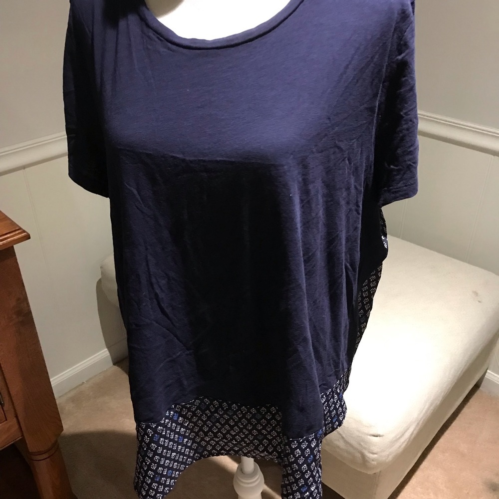 Ann Taylor Loft short sleeved shirt. Size XL